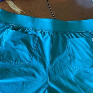 Figs joggers XXL-P. color caribbean blue fionlite material